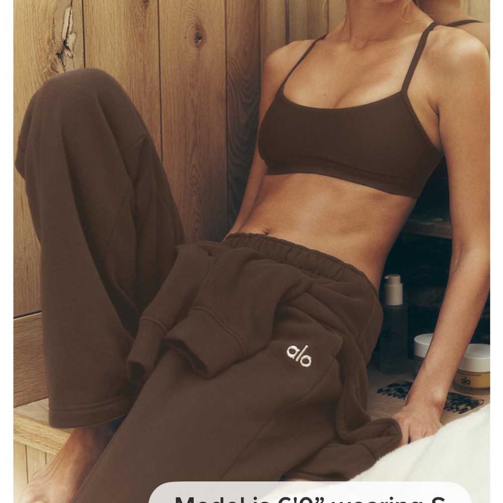 ALO Yoga Brown straight leg sweatpant